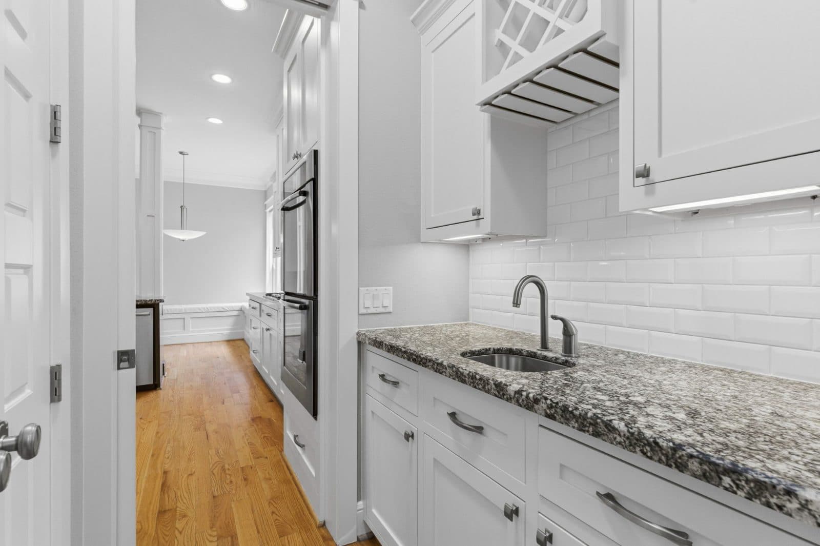 Oak Forest Infill — Butler's pantry, Houston, TX