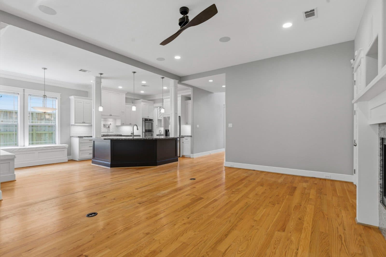 Oak Forest Infill — Open living & kitchen, Houston, TX